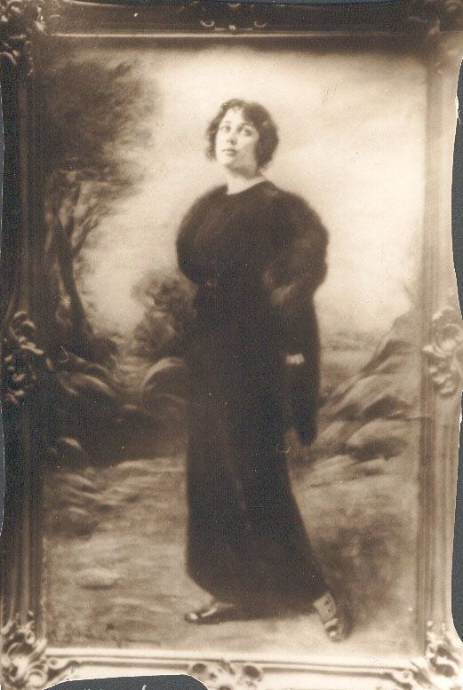 Historical photograph of Nadia, 1914 from the family album