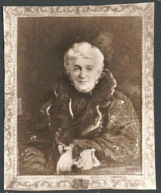Historical photograph of Mrs.Levenson, 1900 from the family album