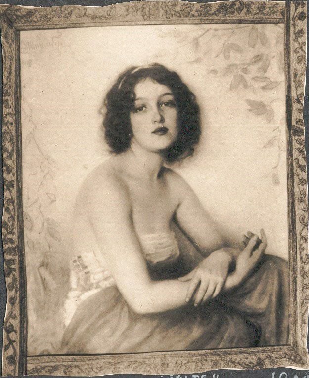 Historical photograph of Dolce Par Niente (Pleasant Idleness), 1908 from the family album