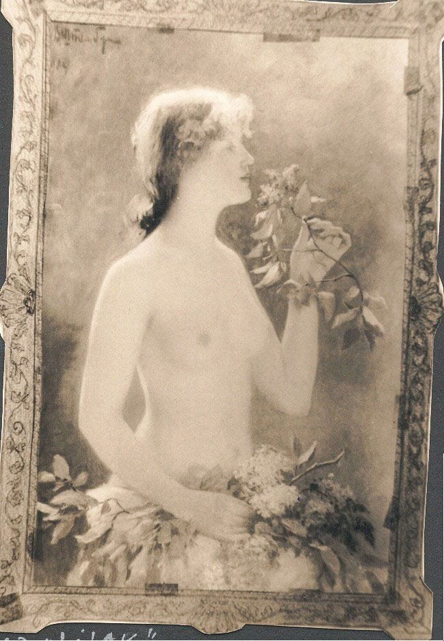 Historical photograph of Lilacs, 1912 from the family album