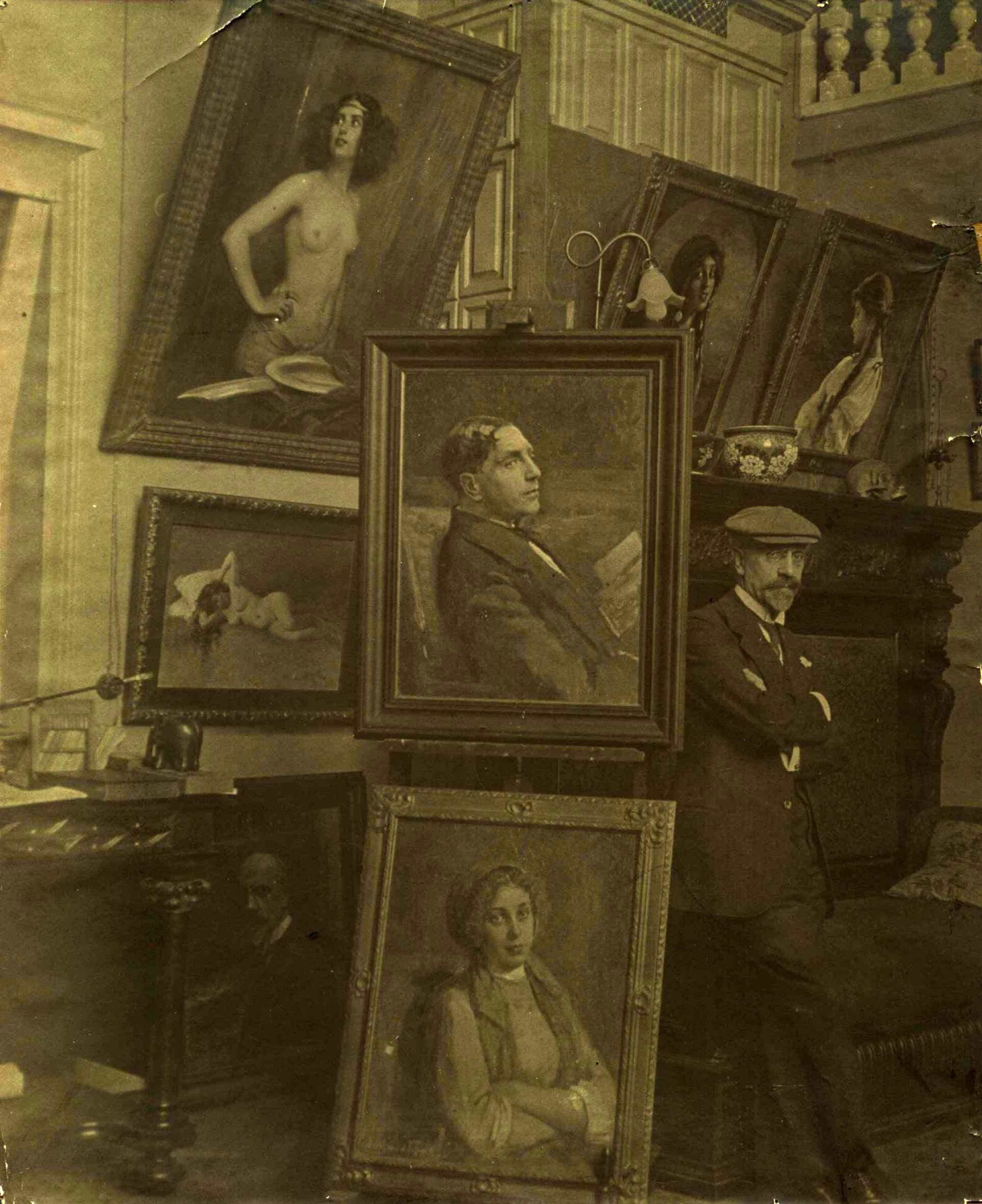 1915: Petrograd: Chernyshev Alley. The artist Stember with upper left painting of Salome, with the h