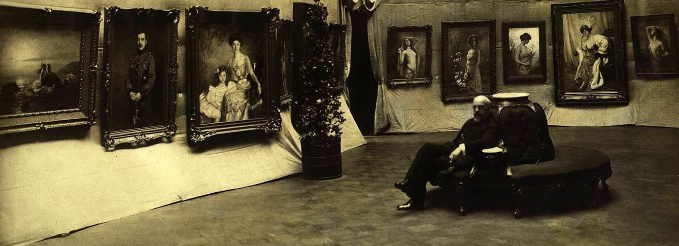 Before the arrival of guests for the 25th Anniversary Celebration, the artist Stember enjoys a quiet