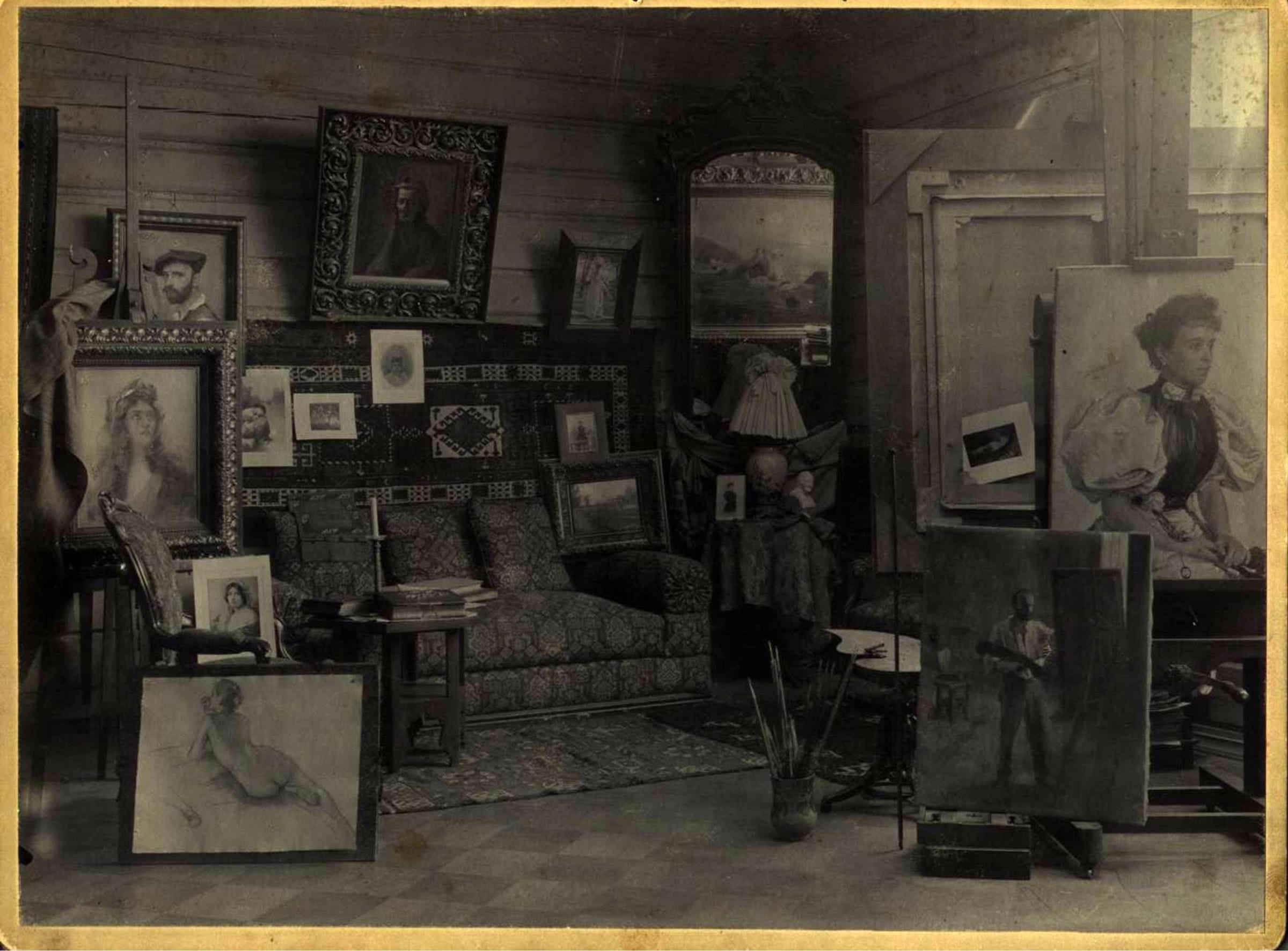 The following explanation of this picture is taken from the family album: it was written by the arti