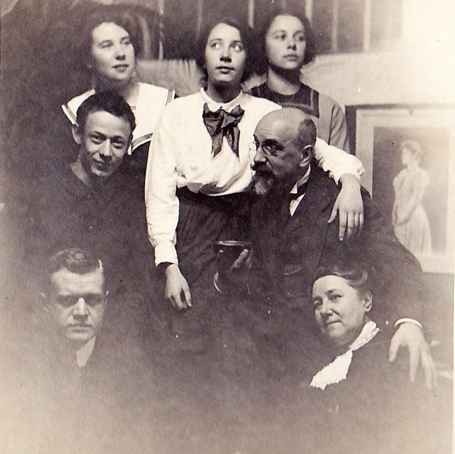 Family time with Papa, Mama and cousins. In the background is a portrait of Elisabeth Feodorovna don